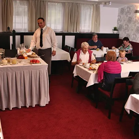 U Hubalku 3* Adlerkosteletz